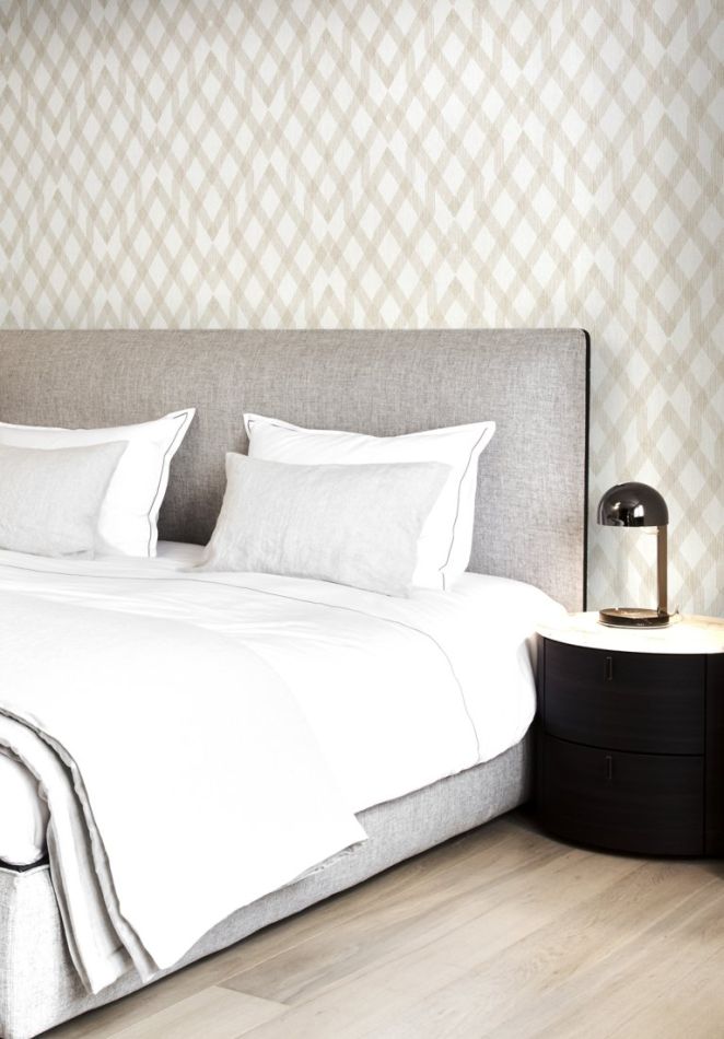 Preview: Insolence Moxie 34620