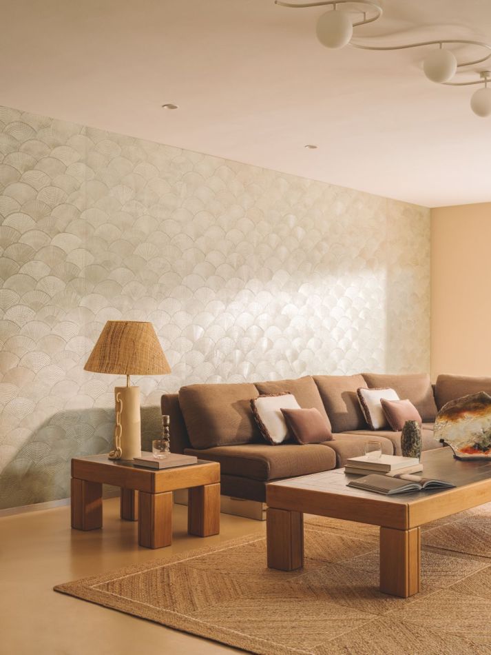 Preview: Calyptra RM1118 02