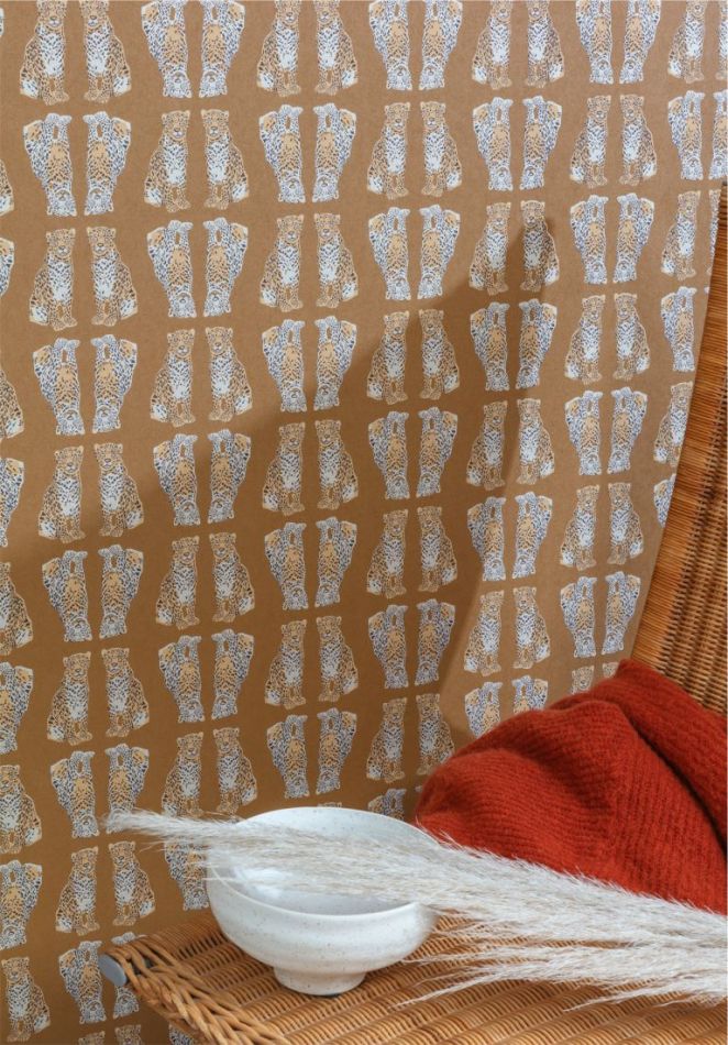 Preview: Tau Curry OMB203