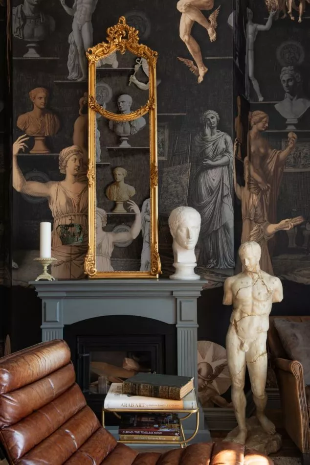 STATUARY CHAMBER WP20601