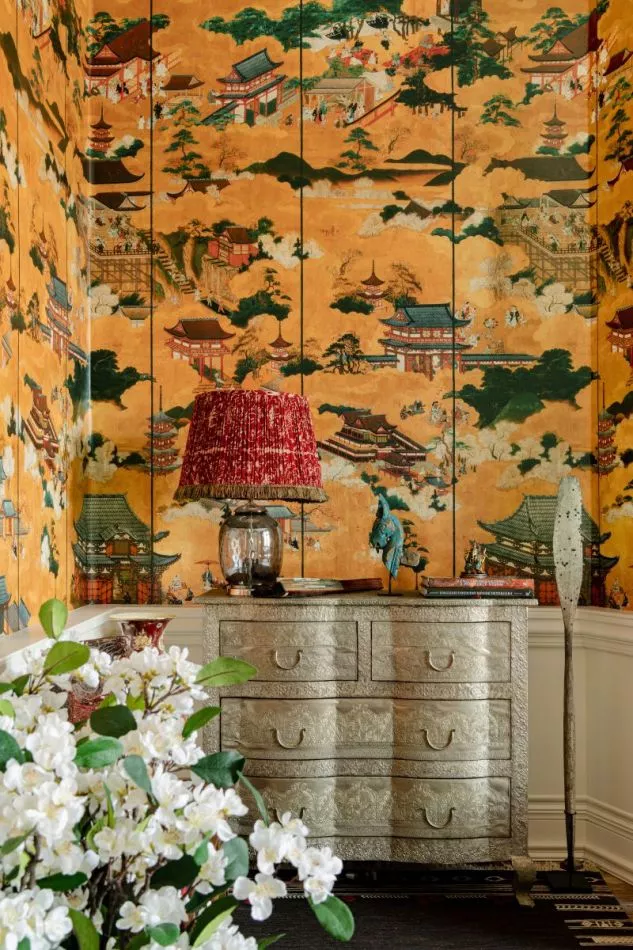 FLOATING WORLD Golden WP20647