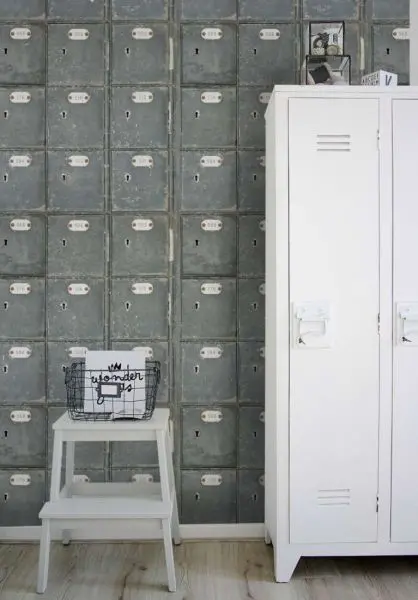 Locker Room WP20106
